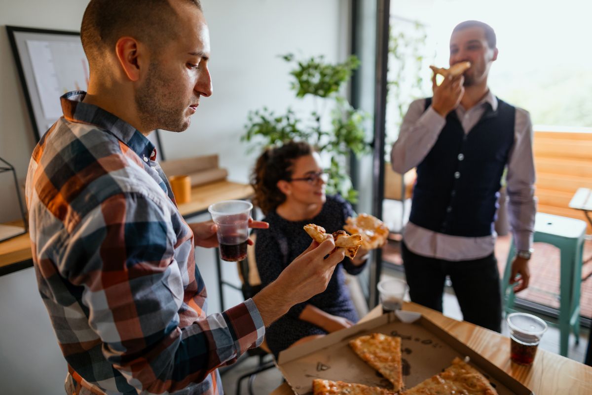 Break Room Etiquette Tips To Keep The Office Peace break-room-etiquette-tips-to-keep-the-office-peace